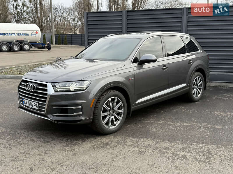 Позашляховик / Кросовер Audi Q7 2018 в Черкасах