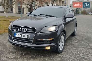 Внедорожник / Кроссовер Audi Q7 2006 в Нетешине