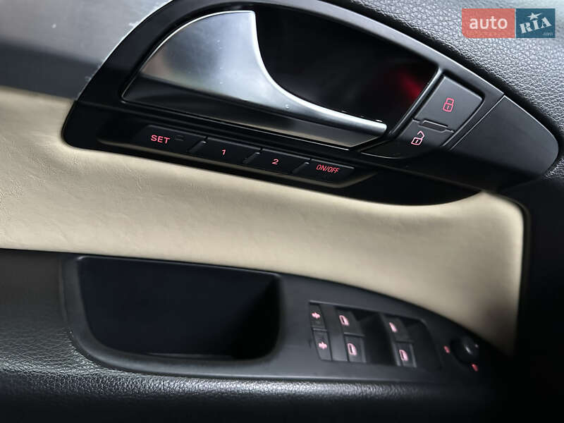 Внедорожник / Кроссовер Audi Q7 2009 в Млинове