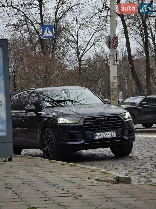 Audi Q7 2017 VIN WAUZZZ4MXJD018401 фото оголошення 34 з 64