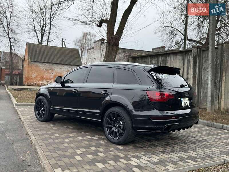 Внедорожник / Кроссовер Audi Q7 2007 в Николаеве