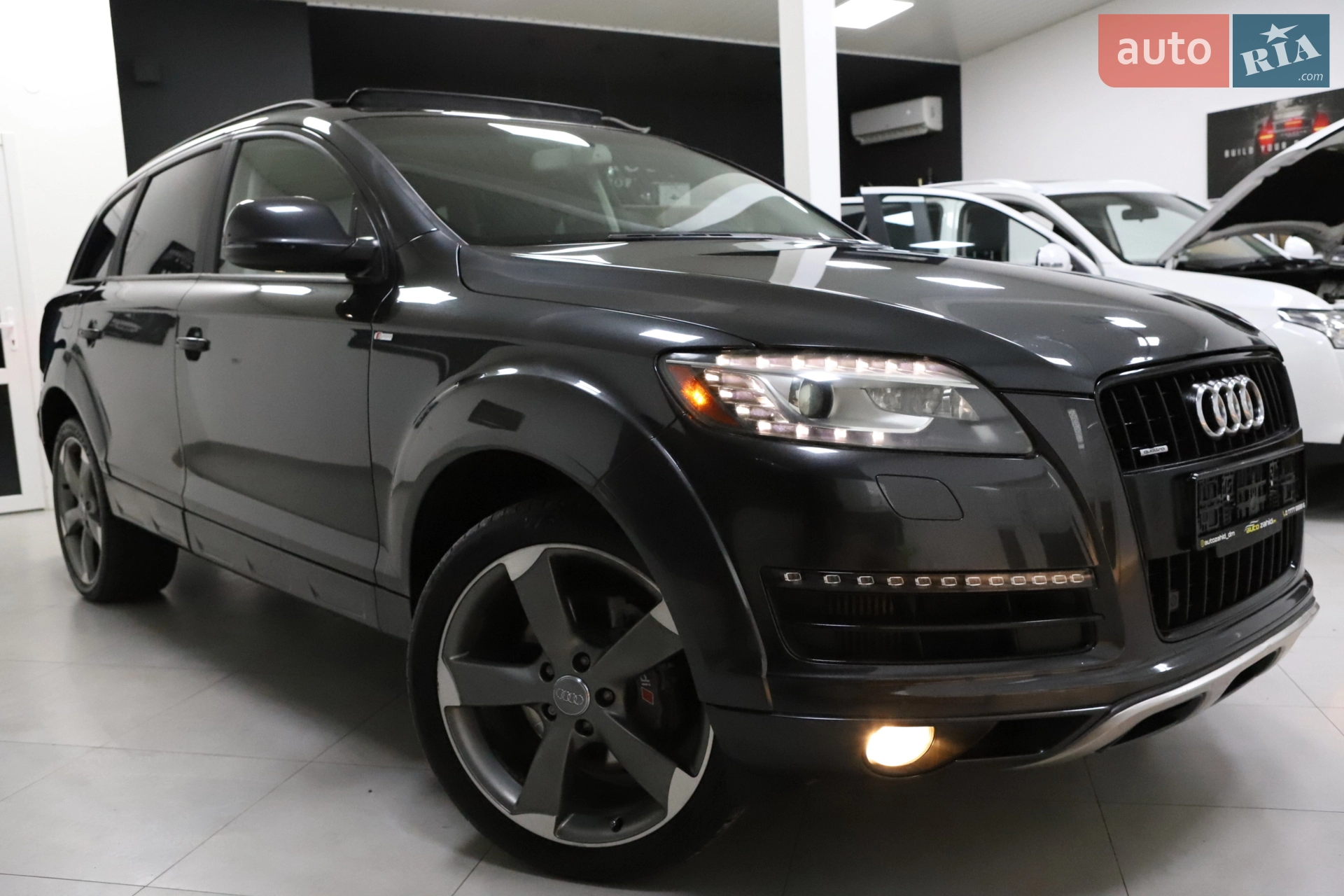 2013 Audi Q7 - мініатюра 2