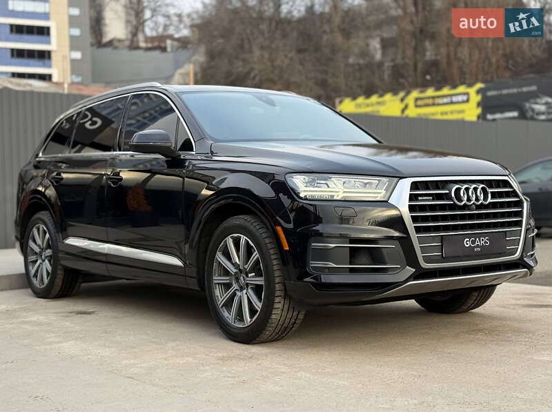 Внедорожник / Кроссовер Audi Q7 2017 в Киеве