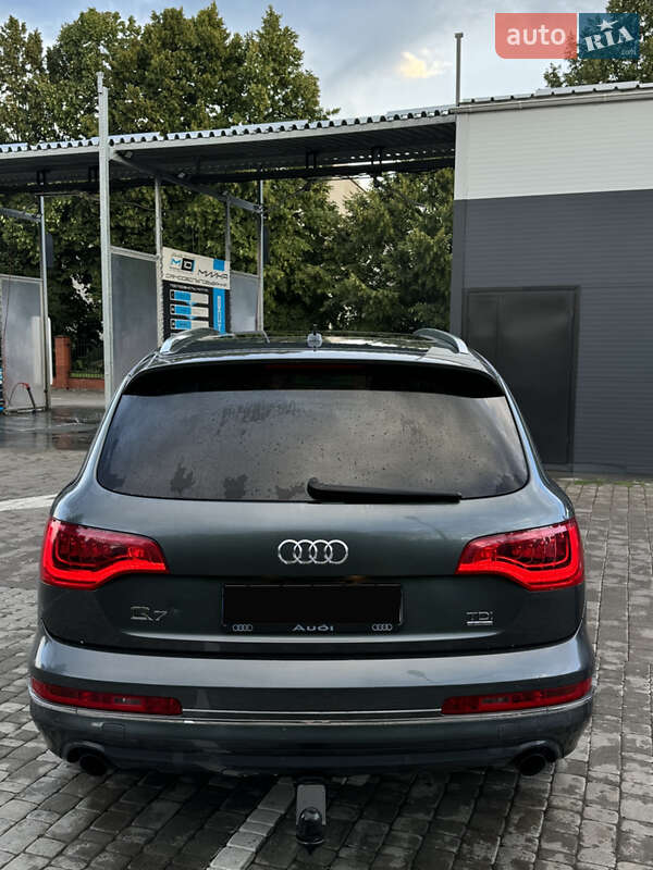 Внедорожник / Кроссовер Audi Q7 2012 в Луцке