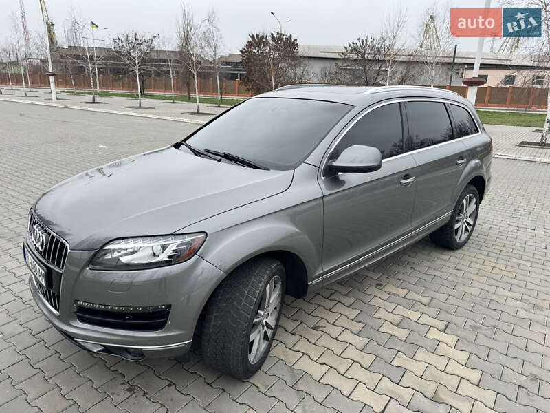 Внедорожник / Кроссовер Audi Q7 2015 в Измаиле
