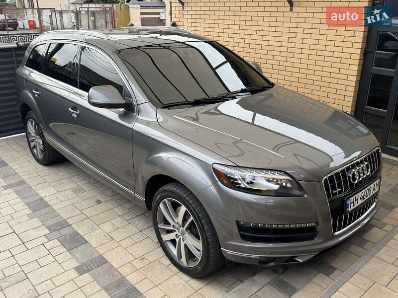 Внедорожник / Кроссовер Audi Q7 2015 в Измаиле
