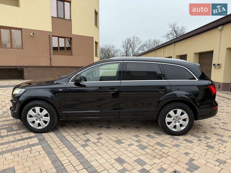 Позашляховик / Кросовер Audi Q7 2010 в Ізмаїлі