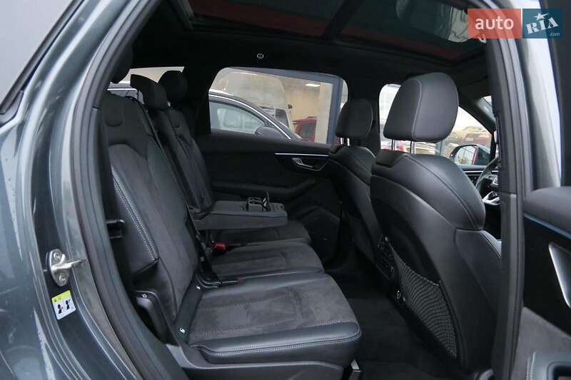 Внедорожник / Кроссовер Audi Q7 2020 в Тернополе