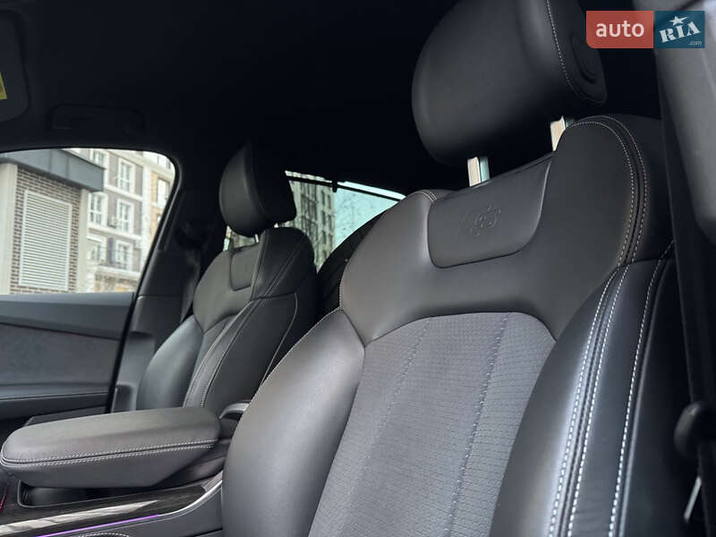 Позашляховик / Кросовер Audi Q7 2024 в Києві фото 19 Позашляховик / Кросовер Audi Q7 2024 в Києві