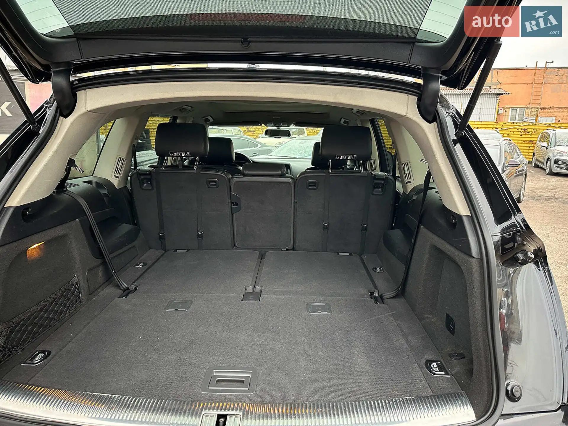 2010 Audi Q7 - мініатюра 23