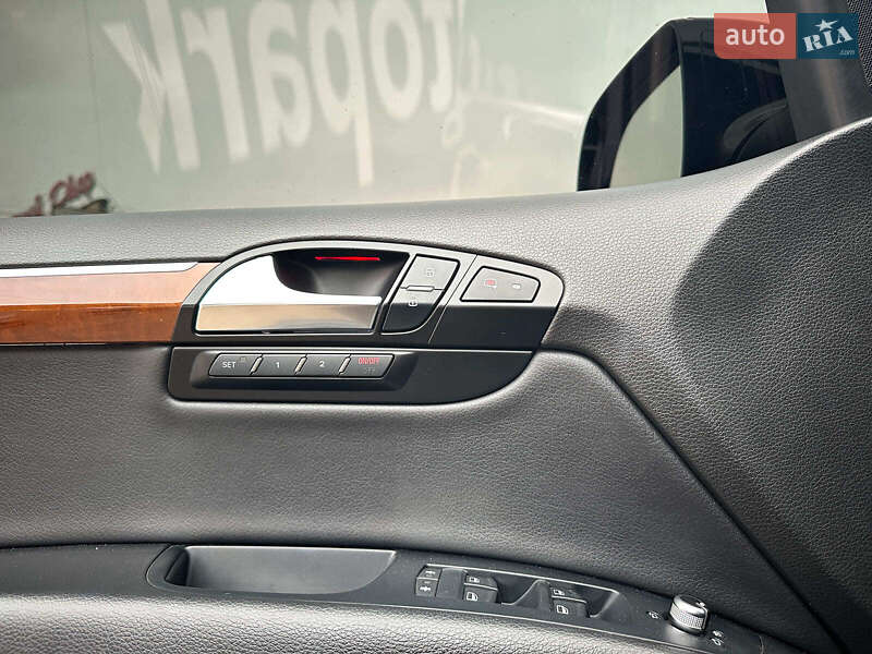 Внедорожник / Кроссовер Audi Q7 2010 в Запорожье