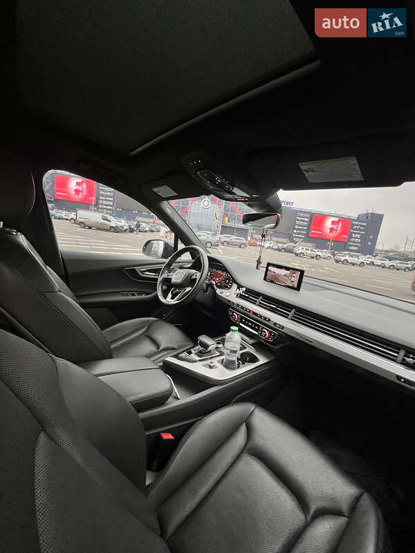 Внедорожник / Кроссовер Audi Q7 2019 в Киеве