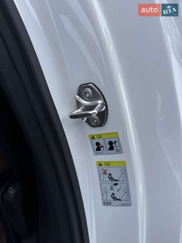 Внедорожник / Кроссовер Audi Q7 2019 в Киеве