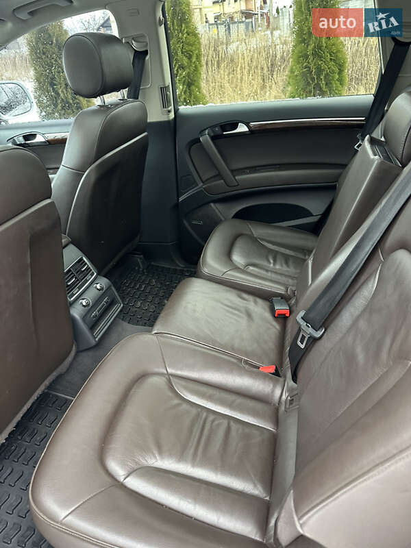Позашляховик / Кросовер Audi Q7 2011 в Рівному