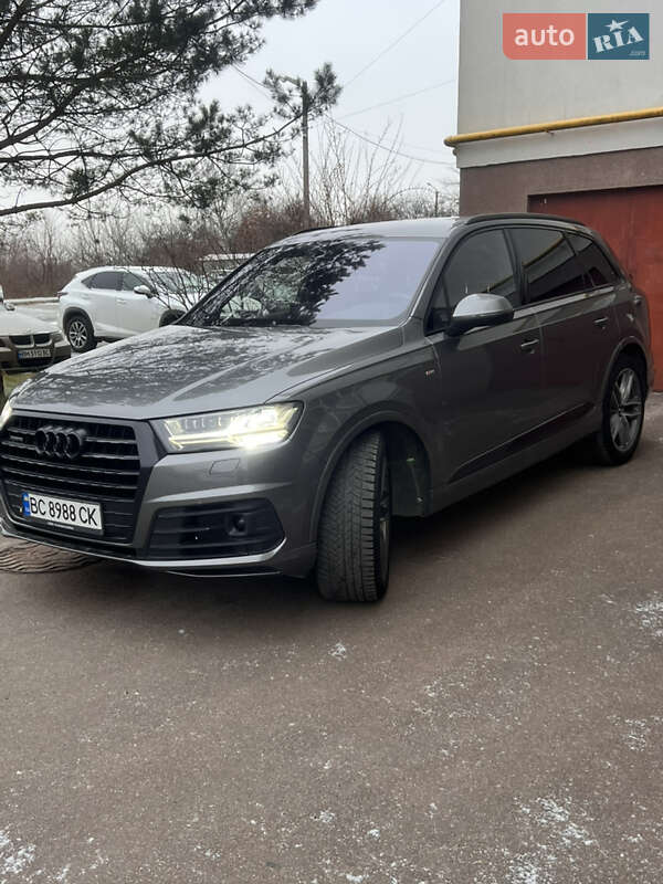 Audi Q7 2017