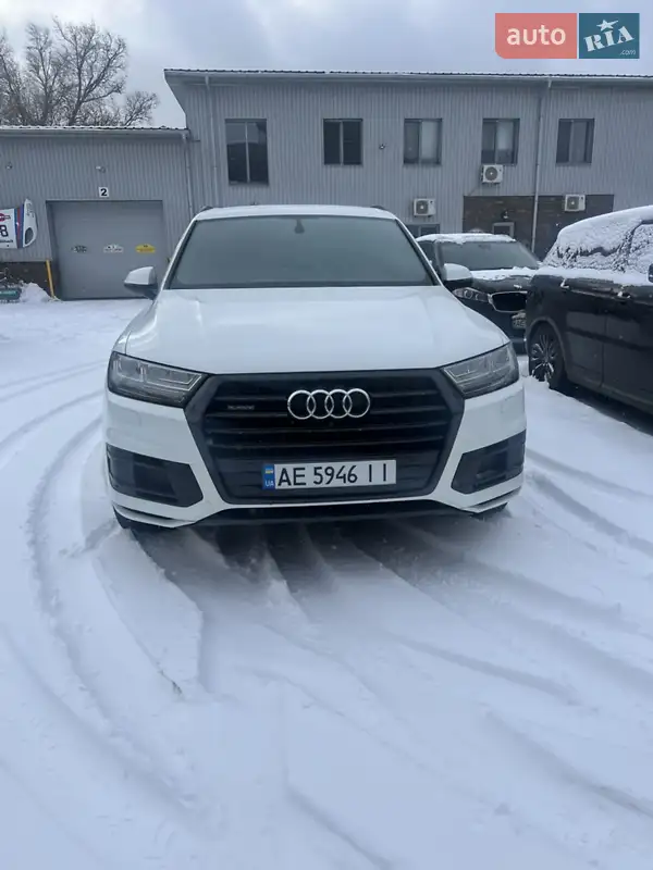 Audi Q7 2018 VIN WA1LHAF79JD030876 фото оголошення 25 з 65