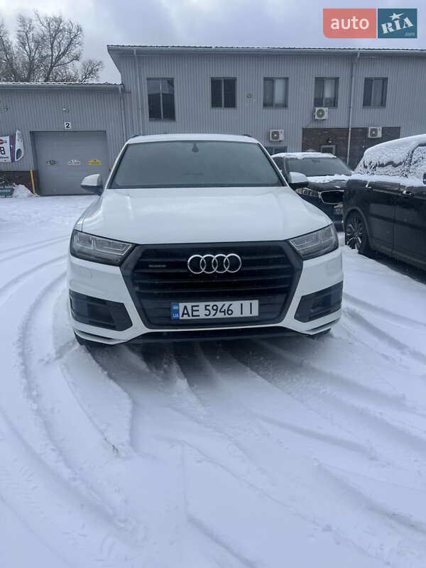 Audi Q7 2017
