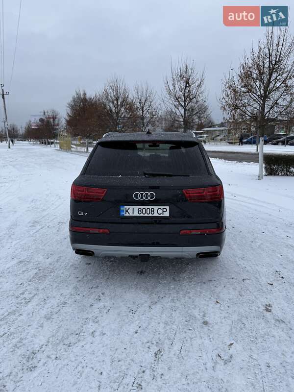Внедорожник / Кроссовер Audi Q7 2018 в Киеве