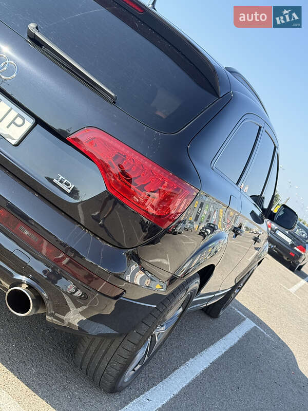 Позашляховик / Кросовер Audi Q7 2010 в Одесі