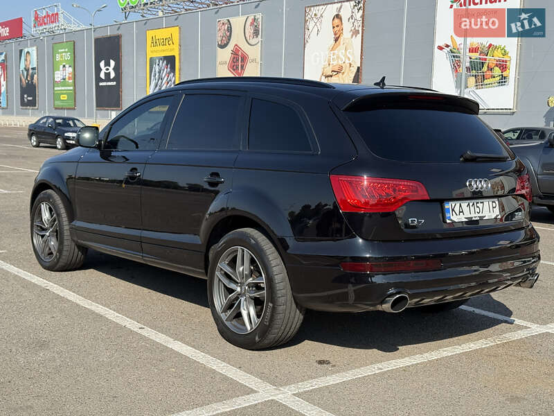 Позашляховик / Кросовер Audi Q7 2010 в Одесі