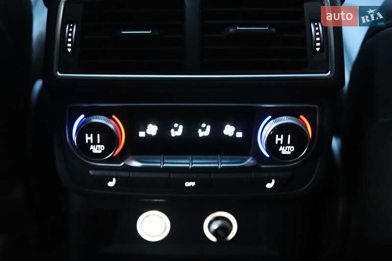 Позашляховик / Кросовер Audi Q7 2018 в Києві фото 21 Позашляховик / Кросовер Audi Q7 2018 в Києві