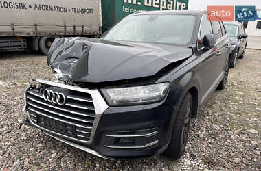 Внедорожник / Кроссовер Audi Q7 2017 в Черкассах