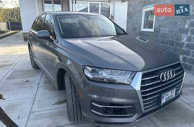 Внедорожник / Кроссовер Audi Q7 2017 в Делятине