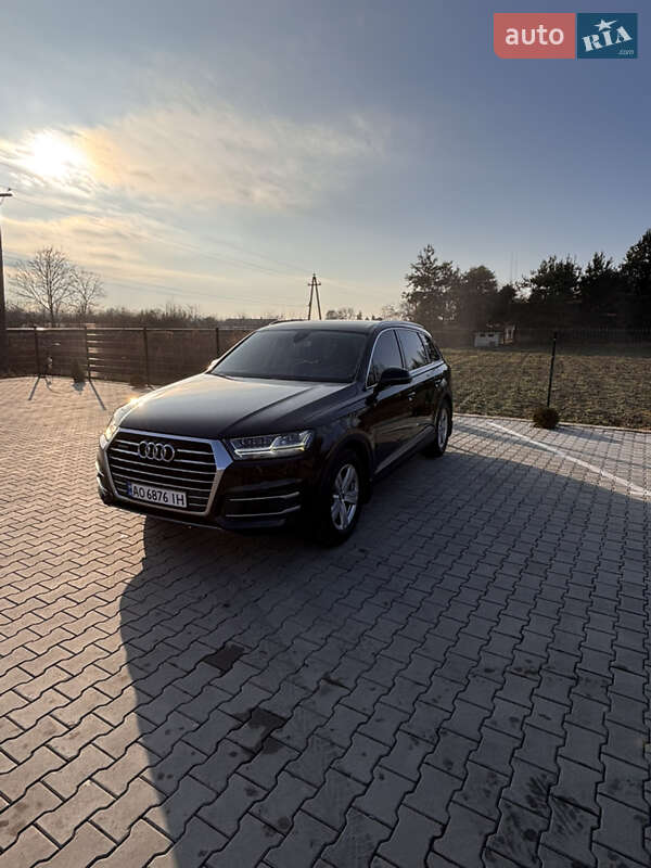 Внедорожник / Кроссовер Audi Q7 2015 в Виноградове