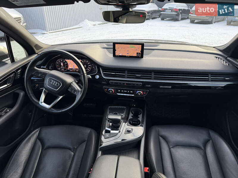 Внедорожник / Кроссовер Audi Q7 2017 в Киеве