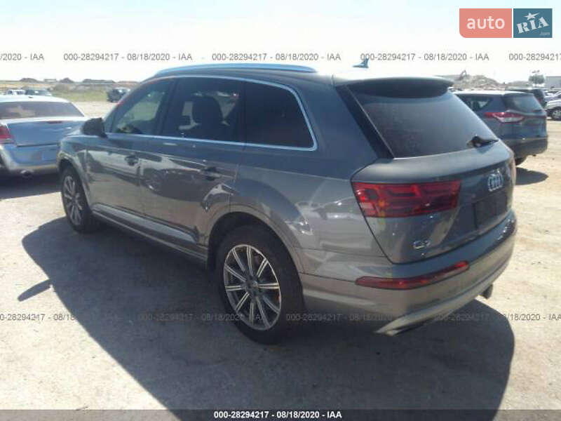 Внедорожник / Кроссовер Audi Q7 2017 в Киеве