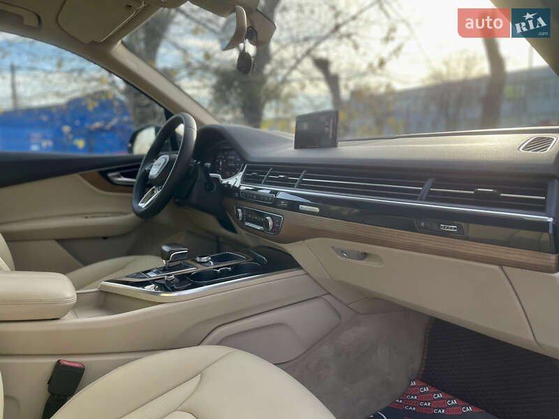 Внедорожник / Кроссовер Audi Q7 2016 в Киеве фото 26 Внедорожник / Кроссовер Audi Q7 2016 в Киеве