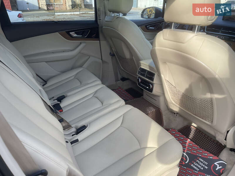 Внедорожник / Кроссовер Audi Q7 2016 в Киеве фото 35 Внедорожник / Кроссовер Audi Q7 2016 в Киеве