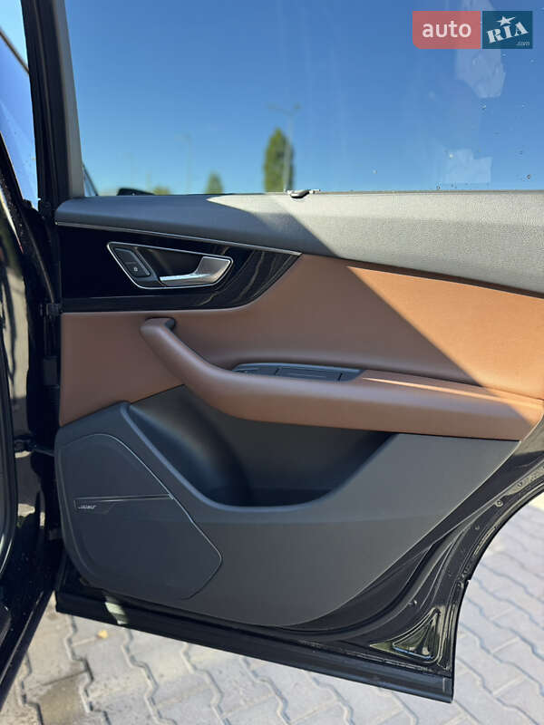 Позашляховик / Кросовер Audi Q7 2017 в Полтаві фото 9 Позашляховик / Кросовер Audi Q7 2017 в Полтаві