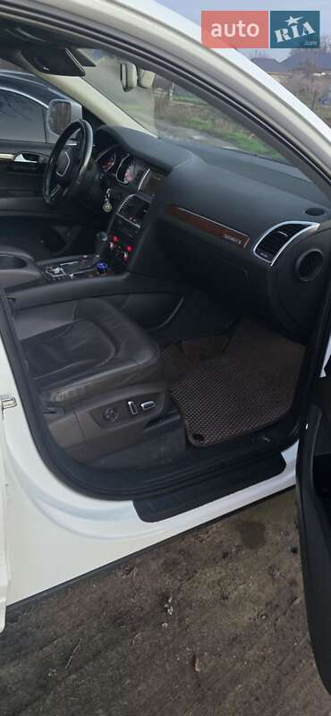 Позашляховик / Кросовер Audi Q7 2011 в Дніпрі
