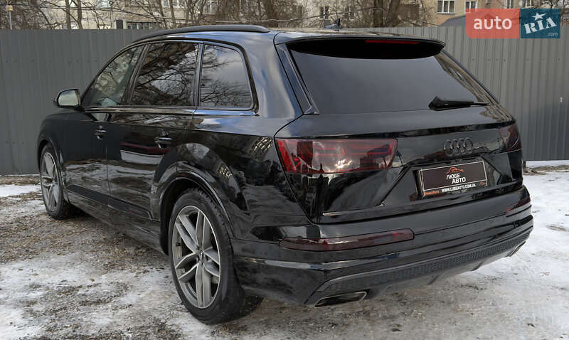 Внедорожник / Кроссовер Audi Q7 2017 в Ивано-Франковске
