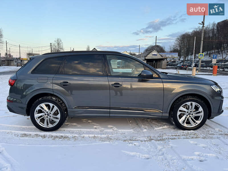 Внедорожник / Кроссовер Audi Q7 2023 в Хмельницком