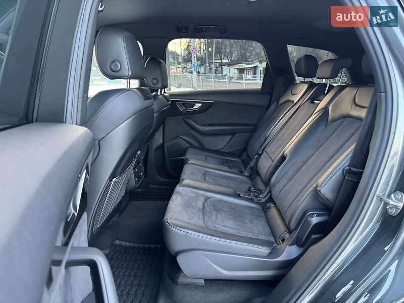 Внедорожник / Кроссовер Audi Q7 2023 в Хмельницком