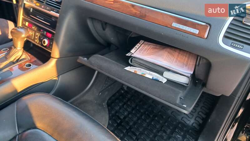 Внедорожник / Кроссовер Audi Q7 2015 в Новояворовске