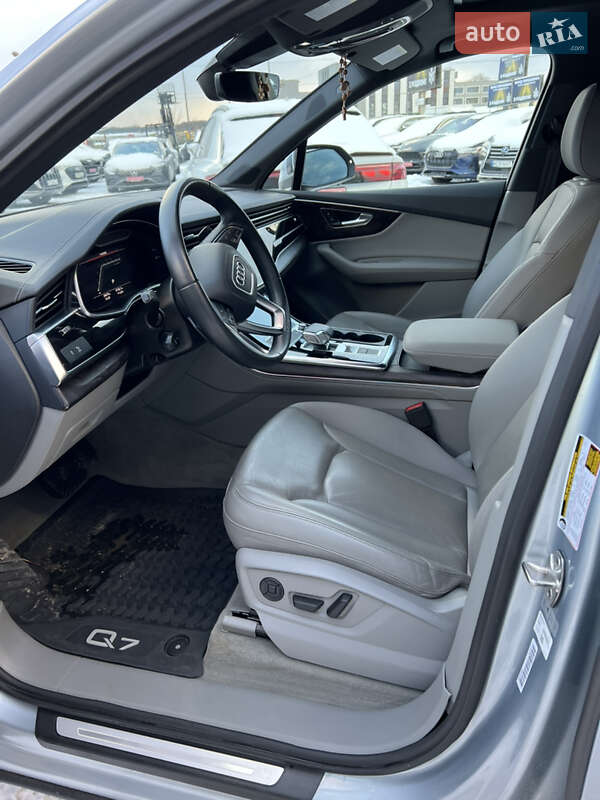 Позашляховик / Кросовер Audi Q7 2023 в Львові