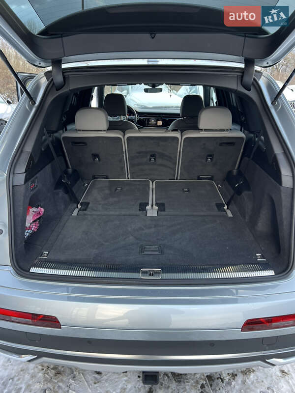 Позашляховик / Кросовер Audi Q7 2023 в Львові