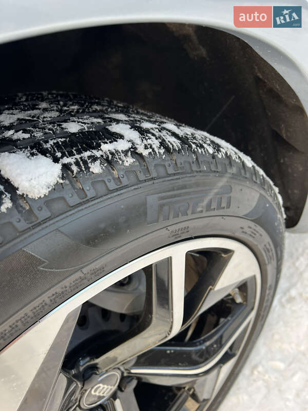 Позашляховик / Кросовер Audi Q7 2023 в Львові