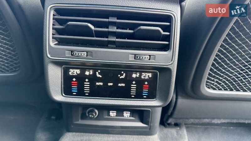 Внедорожник / Кроссовер Audi Q7 2019 в Черновцах