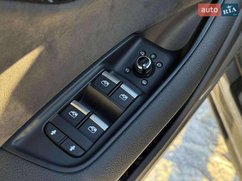 Позашляховик / Кросовер Audi Q7 2017 в Бердичеві