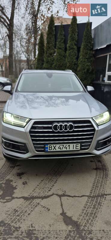 Позашляховик / Кросовер Audi Q7 2018 в Хмельницькому