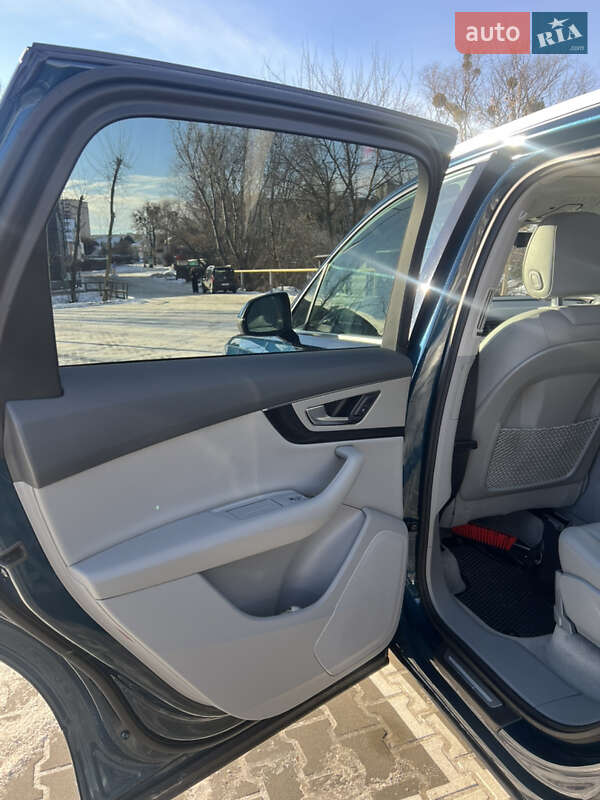 Внедорожник / Кроссовер Audi Q7 2019 в Киеве фото 11 Внедорожник / Кроссовер Audi Q7 2019 в Киеве