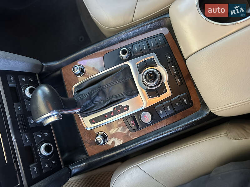 Позашляховик / Кросовер Audi Q7 2014 в Харкові