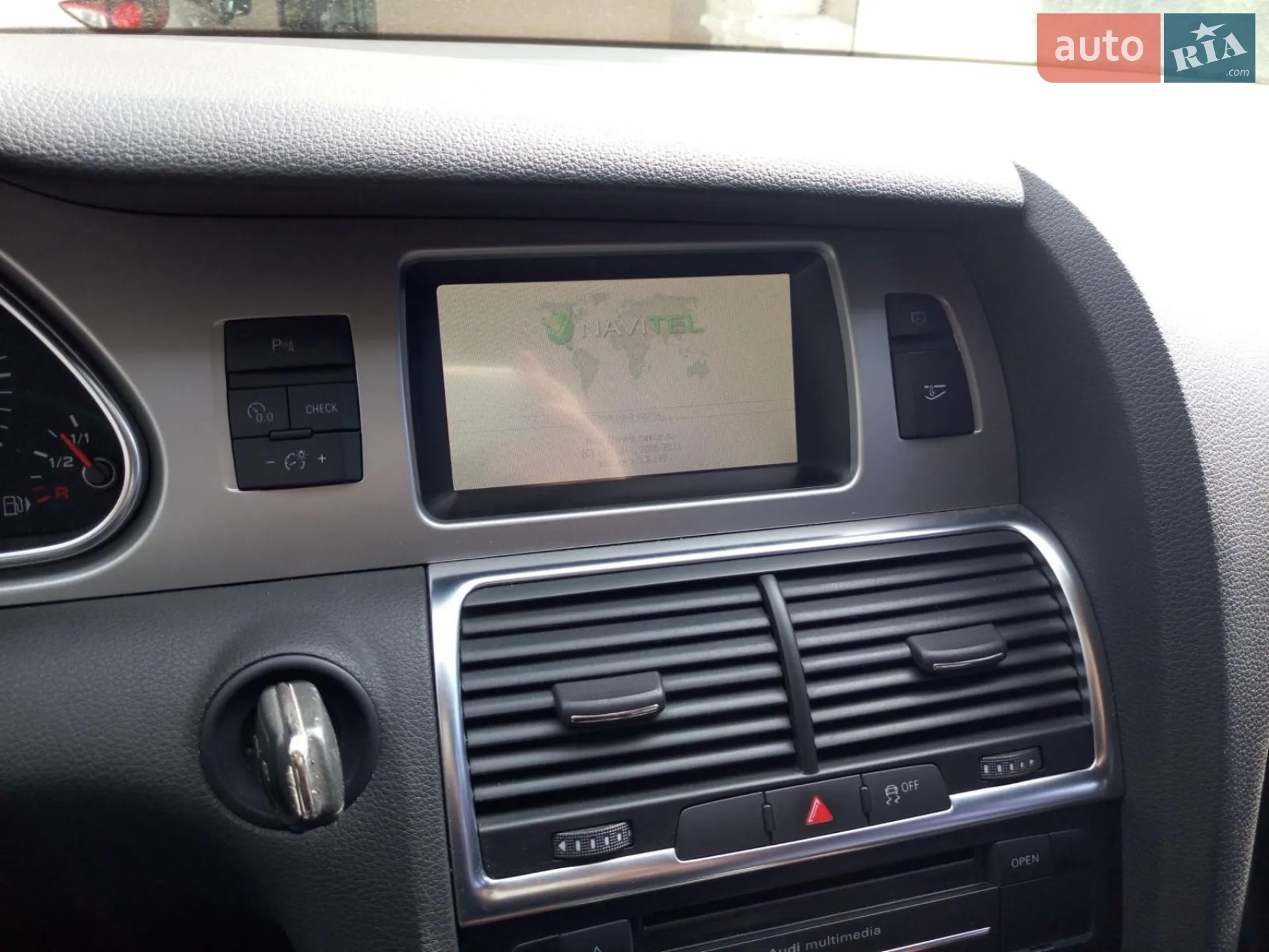 2010 Audi Q7 - мініатюра 13