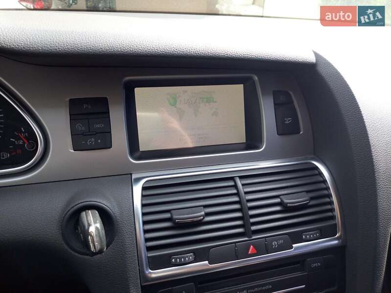 Позашляховик / Кросовер Audi Q7 2010 в Києві