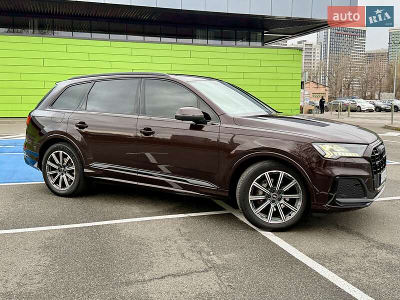 Внедорожник / Кроссовер Audi Q7 2022 в Киеве фото 11 Внедорожник / Кроссовер Audi Q7 2022 в Киеве