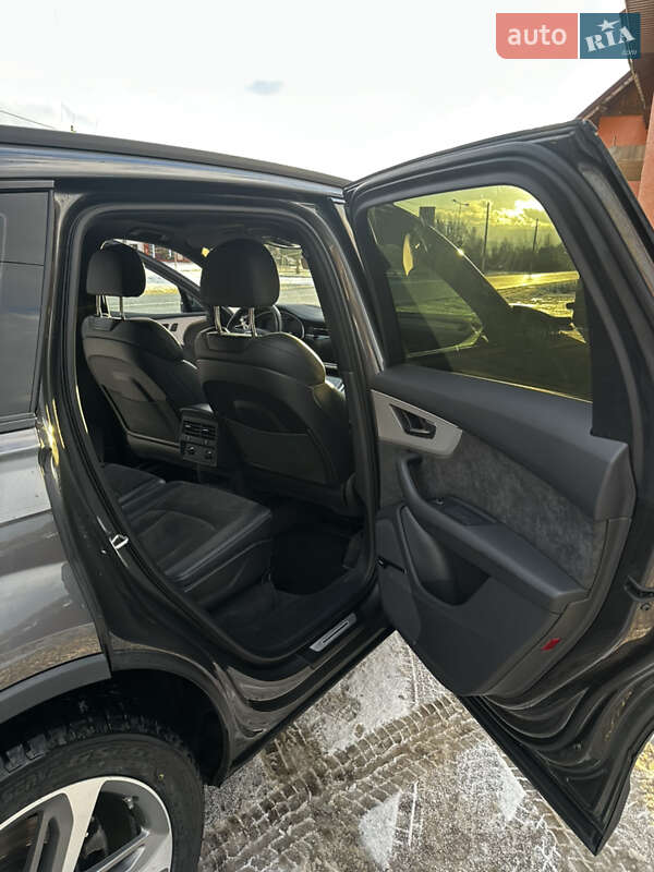 Внедорожник / Кроссовер Audi Q7 2020 в Рахове